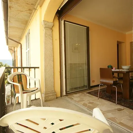 Loggia Innocenti ヴェルバーニア